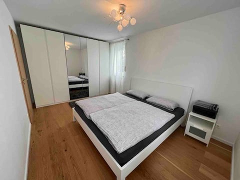 Beautiful & Bright 3 Room Apartment with underground parking & balcony