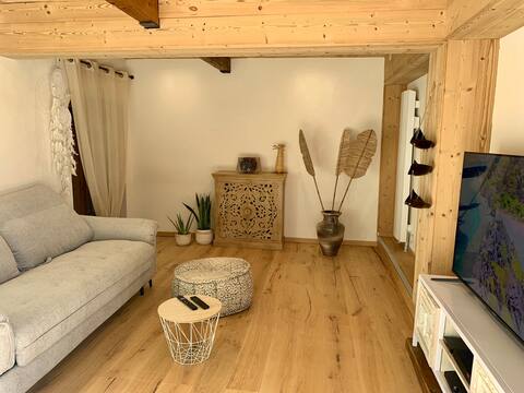 Cottage at "L'Orée du Bois" with private hot tub