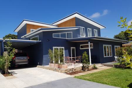 Zeally Bay Stay "Deep Ocean"