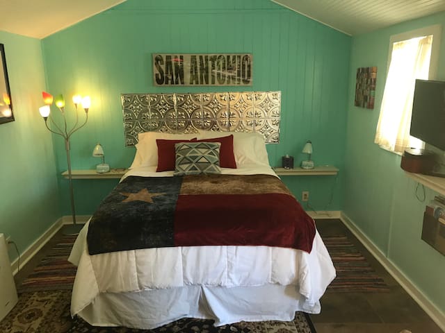 Lone Star Casita -Very Private-Many Extras