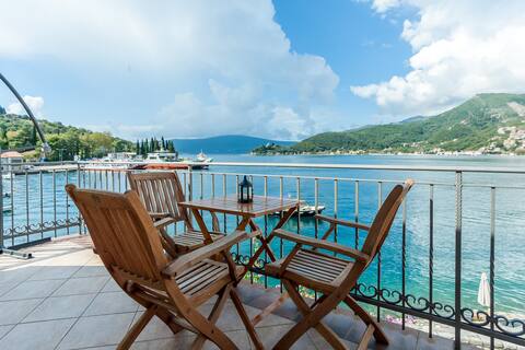 Family Sea View Villa at Lepetane