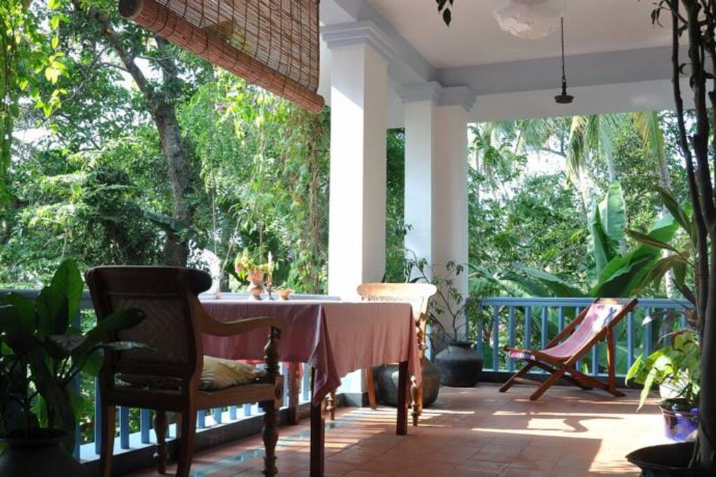 a veranda for the sole use of room three guests