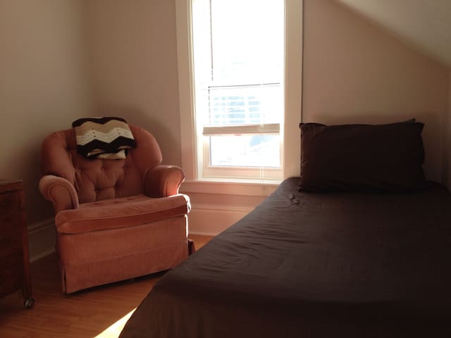 Quiet space for 1 person