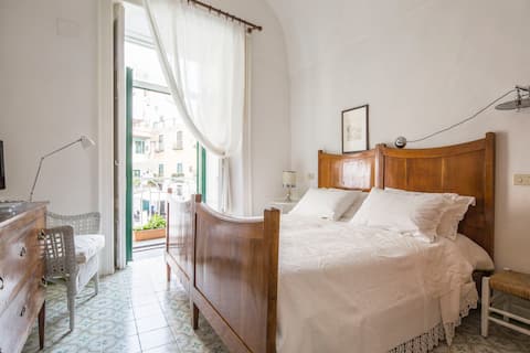 Casa Petit Letizia ,on the square
