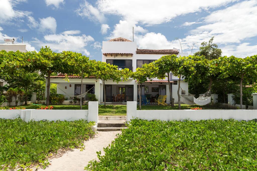 Casa Isabelle Exterior View
