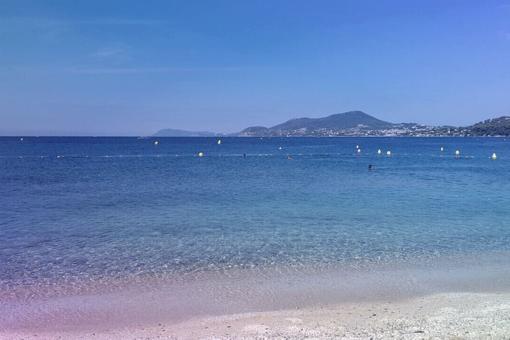Plage de l'Almanarre à 5 min