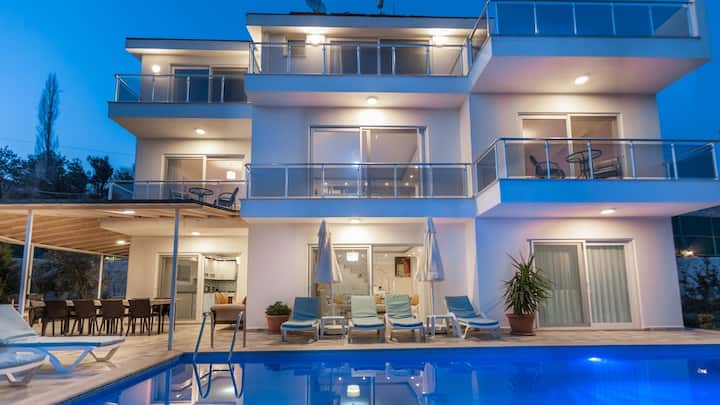 Villa Serenity 4 Huzurlu Tatil Villâsı - Kalkan