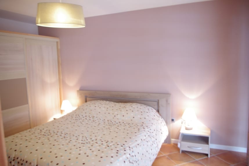 Slaapkamer met een bed van 160 x 200