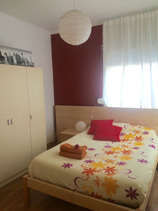Habitación doble con salida a gran terraza, vistas mar y montaña