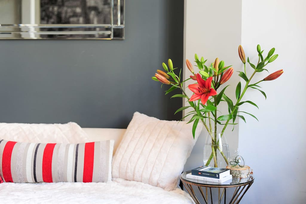 Guest can relax and read up on fantastic things to do in and around Melbourne.