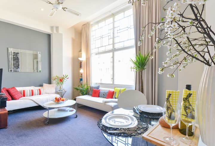 Designer Suite in Central Deco Icon