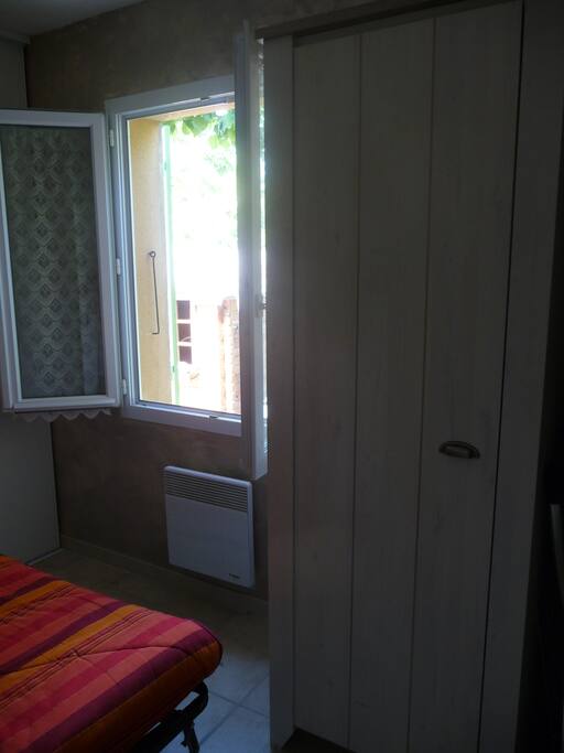 chambre + armoire