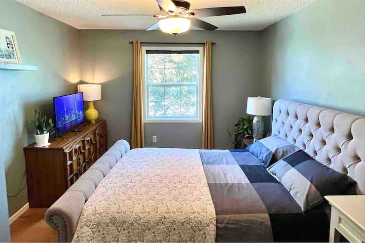 Премиум спална соба бр. 1 на горно ниво 