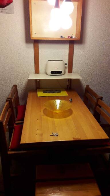 Coin table a déjeuner