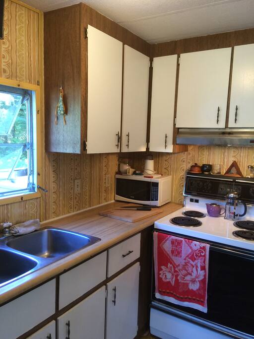 Full Kitchen