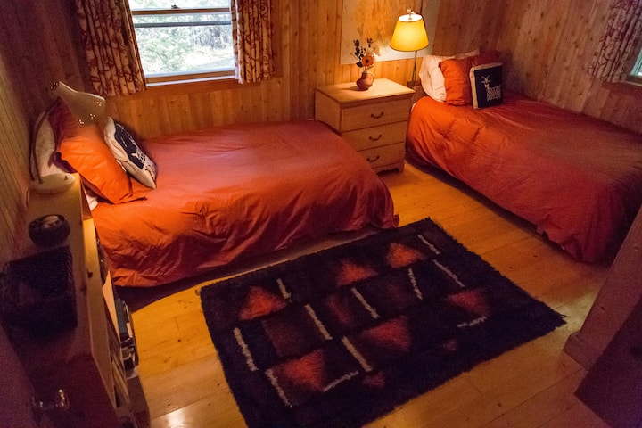 Two twin beds