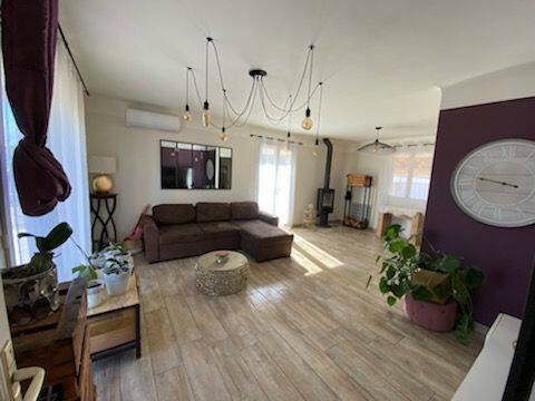 Beautiful air-conditioned villa with private pool