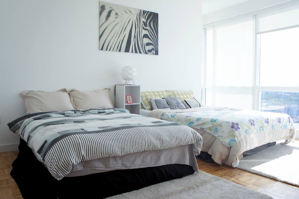 Warm and cozy specious room