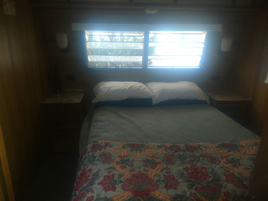 Bedroom with Queen Bed