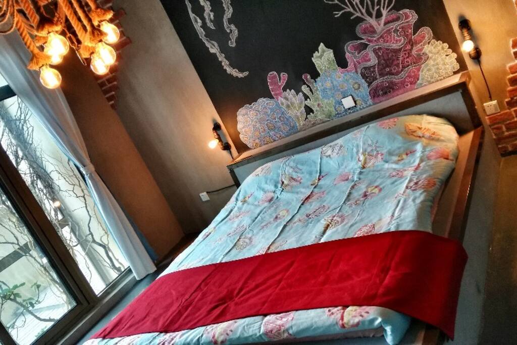 双人阳光大床房