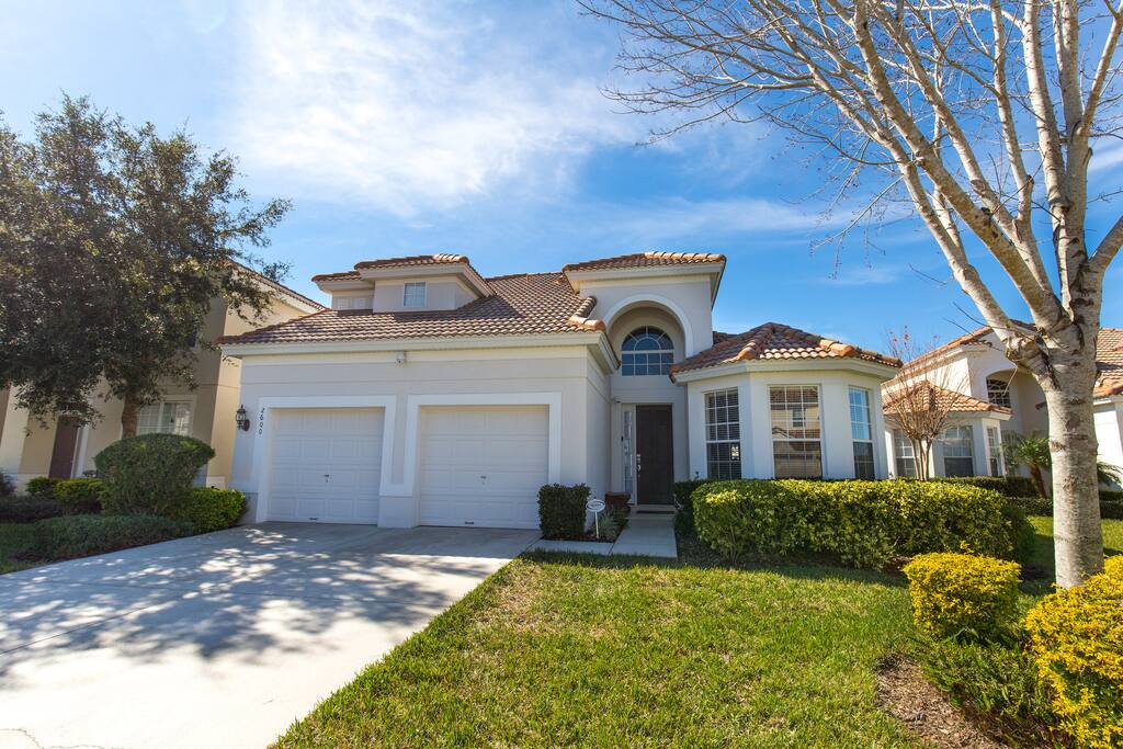 Palace in Paradise at Windsor Hills