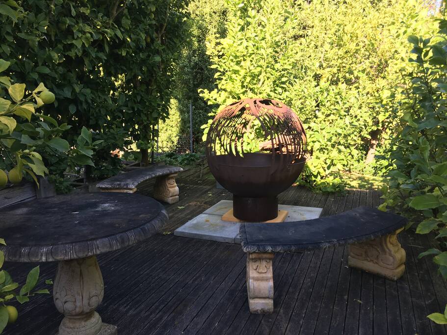 Fire pit