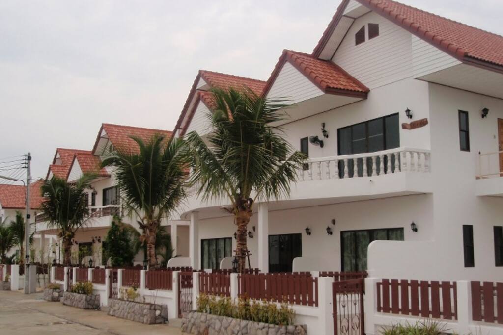 houses in line