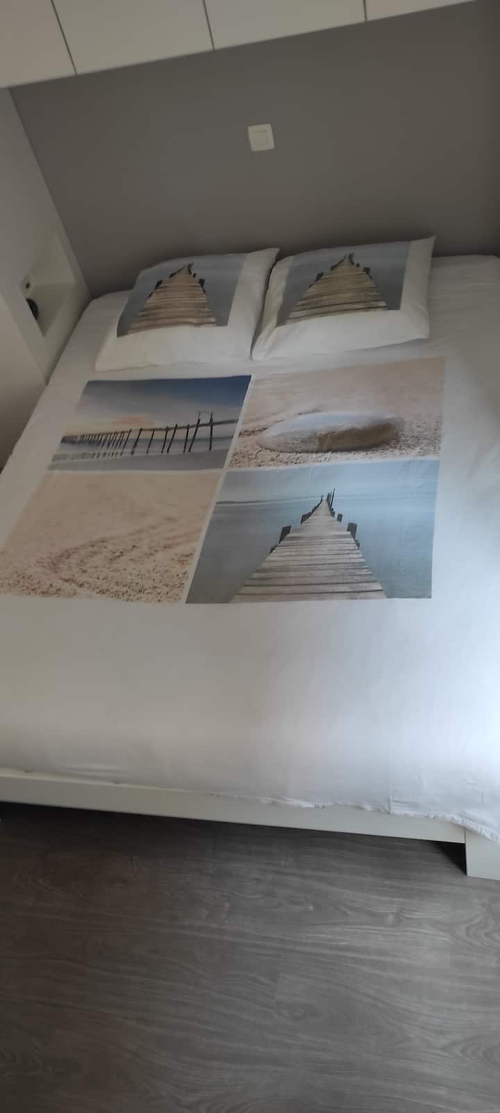 Спална соба 1 кревет 160