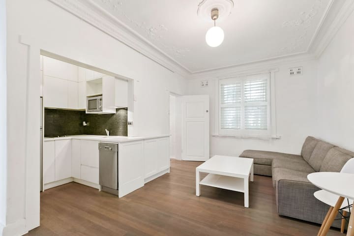 Classic Inner City Hideaway