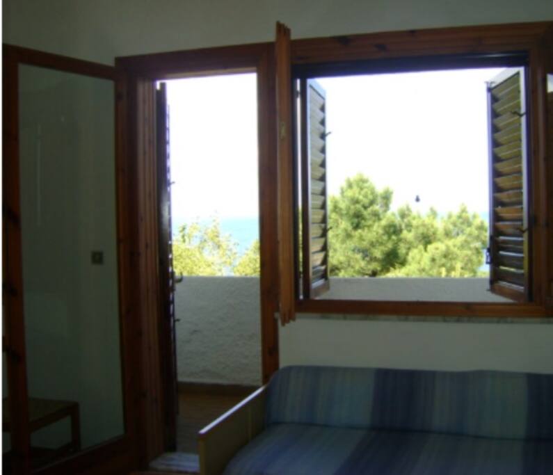 Soggiorno con balcone