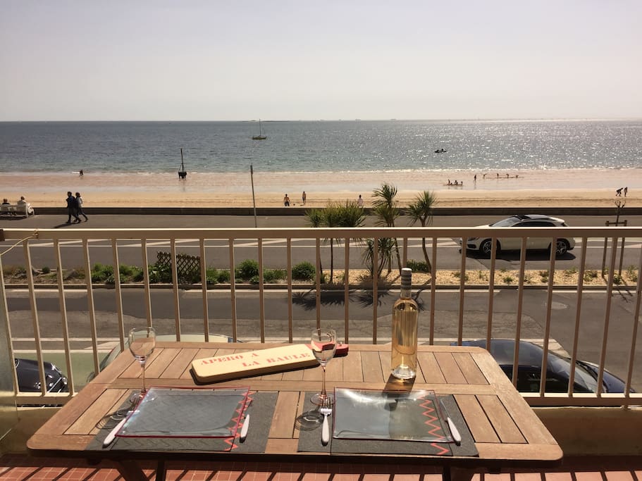 Déjeuner en terrasse