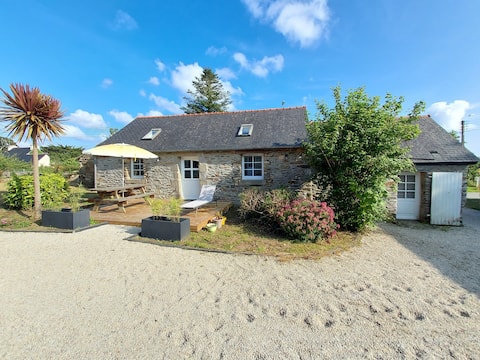 Small renovated farmhouse, fully equipped, close to beaches