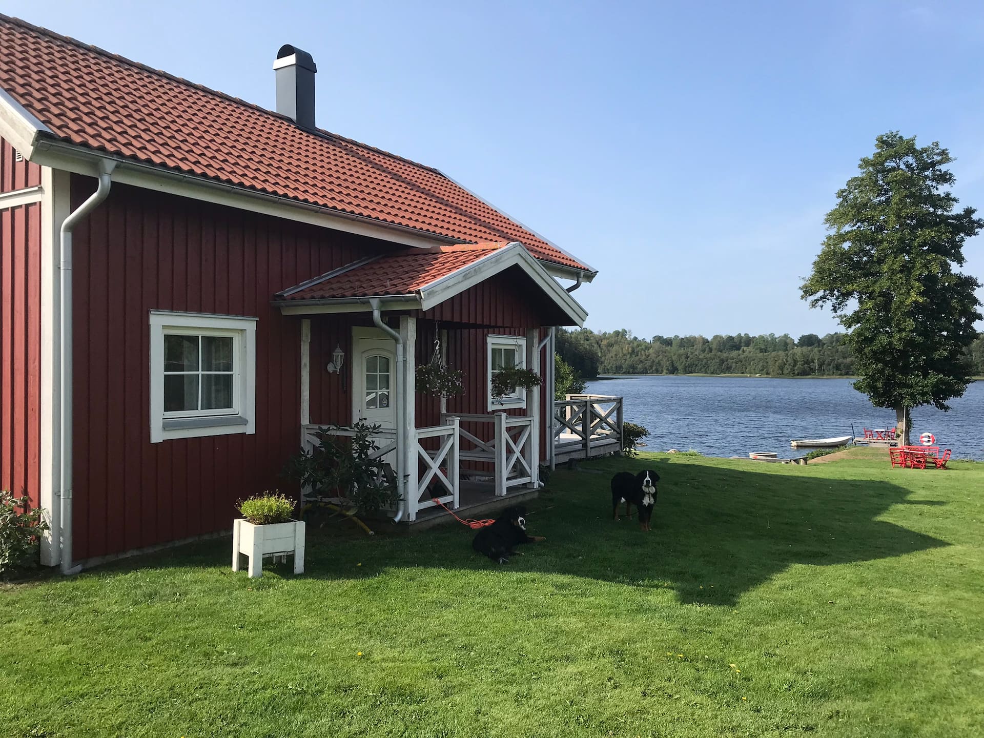 Beachfront accommodation in Djuvanäs