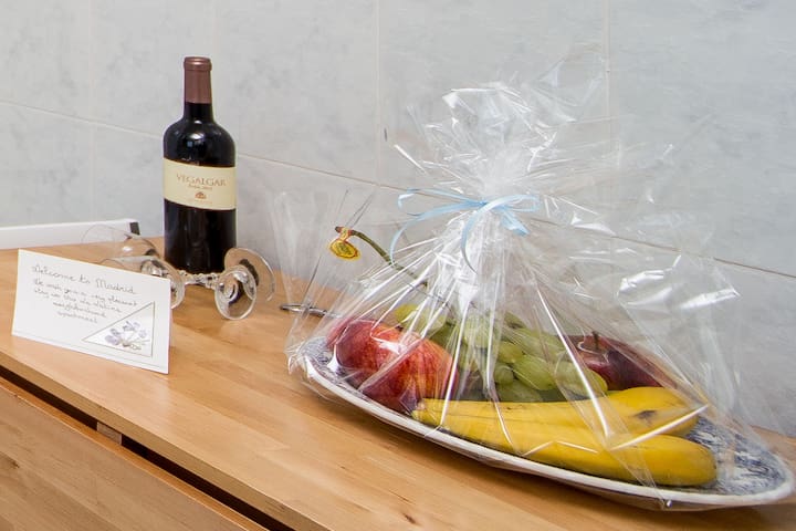 3 Bdr PH, Best Views, Madrid Center gallery image 5