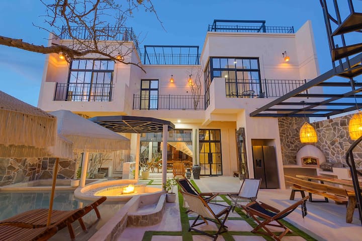 House and apartments p18ppl jacuzzis pool steam