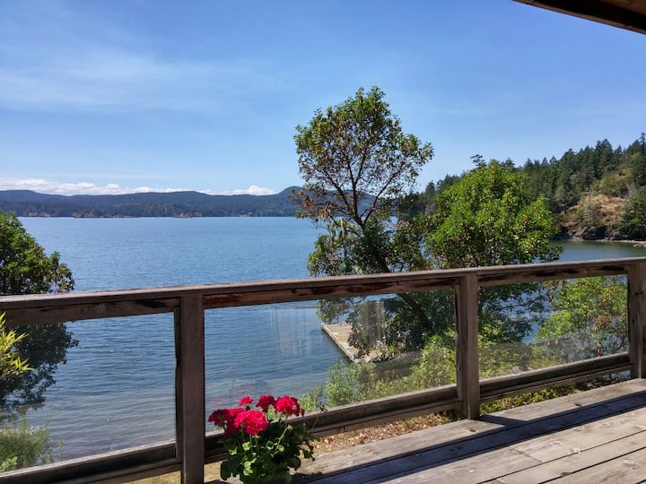 Dockside Waterfront Cottage Cottages for Rent in Sooke, British