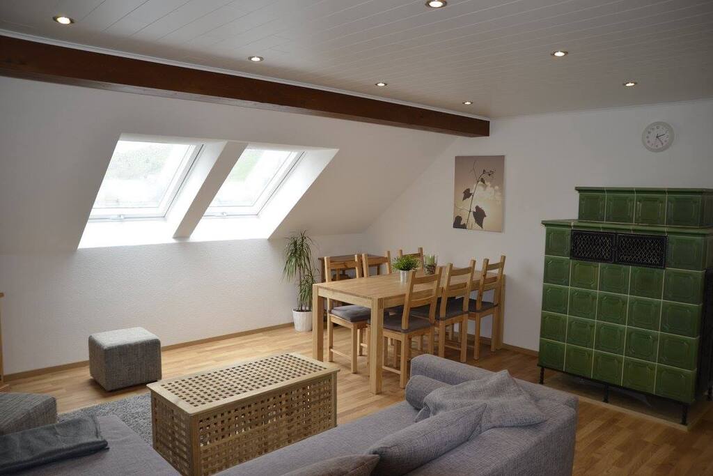 Wohnzimmer/Essbereich