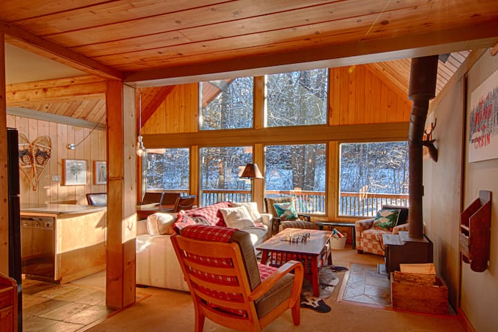 Airbnb Radium Hot Springs Vacation Rentals Places To Stay