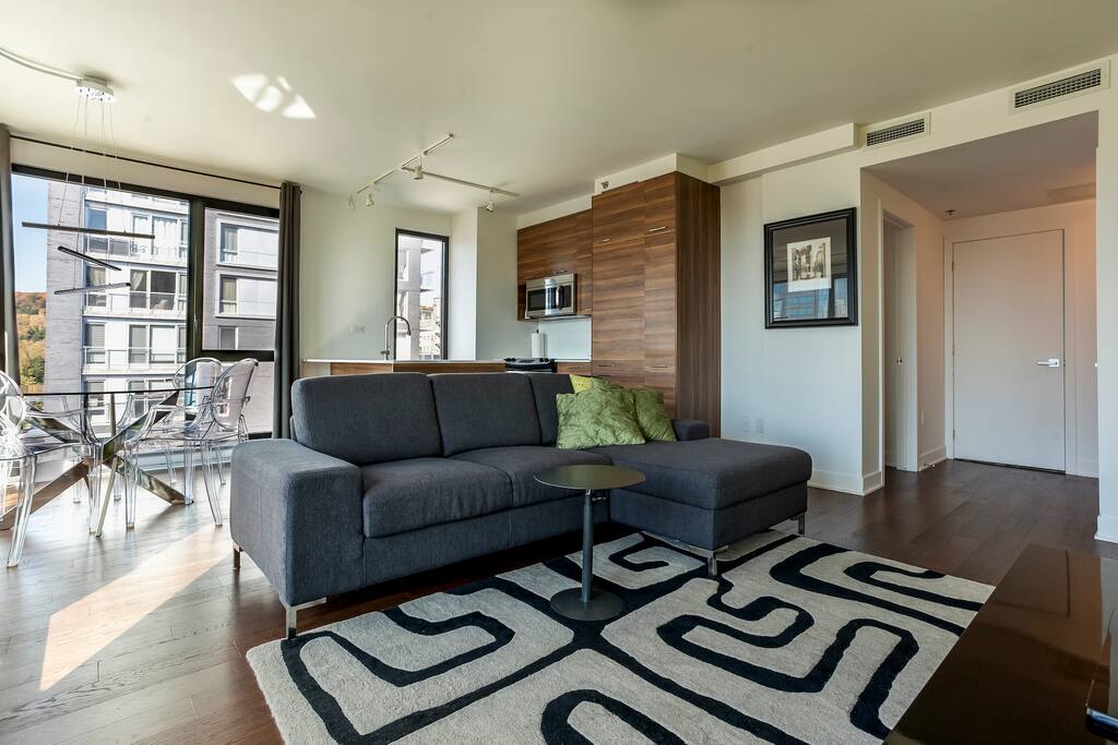 Living and Dining Area