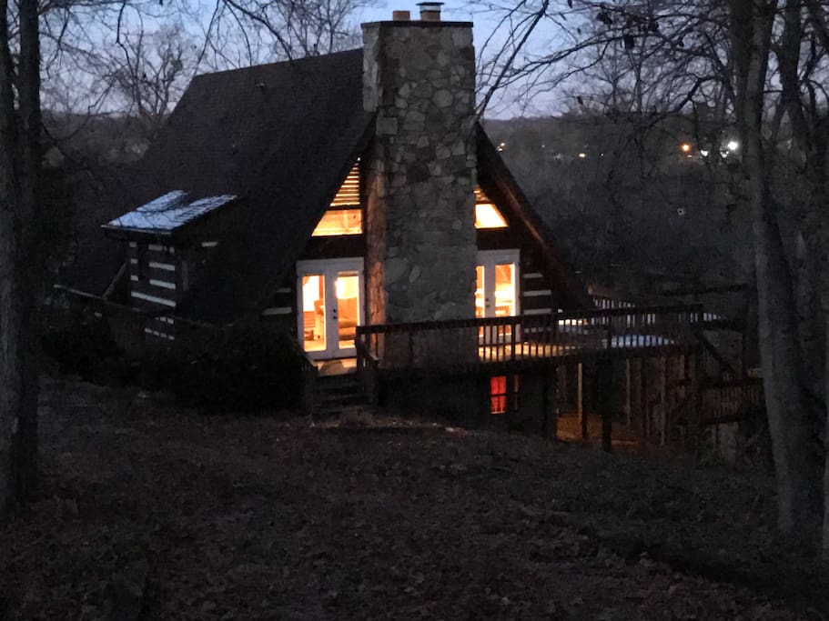 Lakefront Cabin, with majestic Smokey Mtn. views * Cabins for Rent in