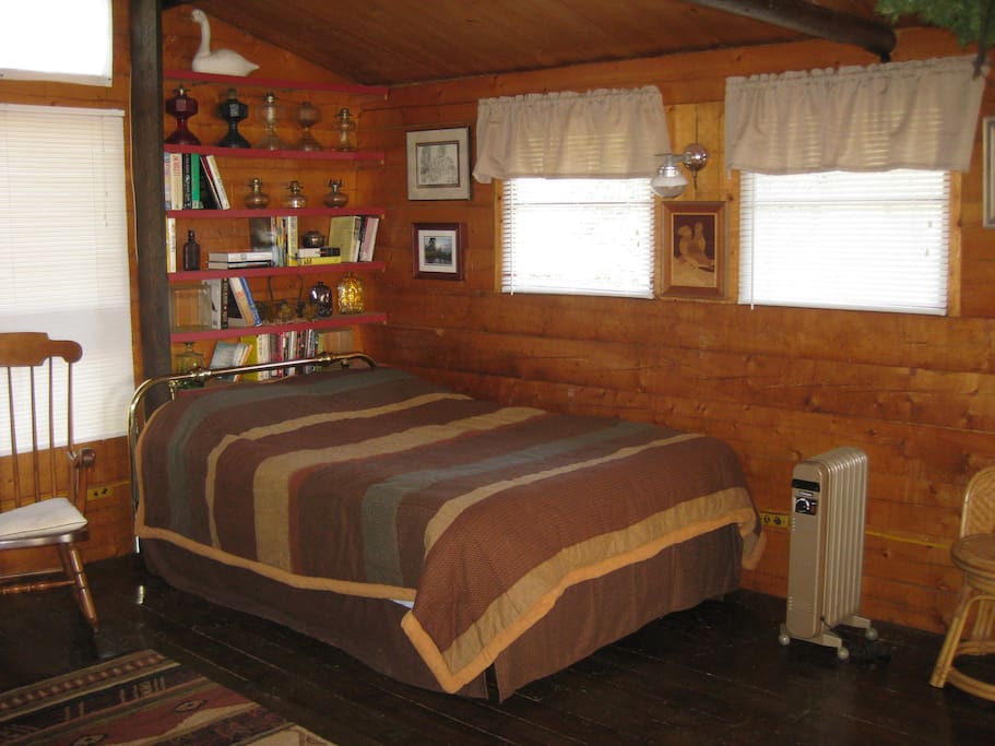 Full size (double) bed