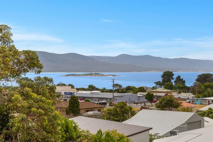 ‘The Lookout’ @ 27 Fraser Street