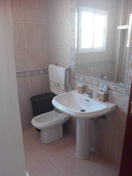 Baño/Bathroom