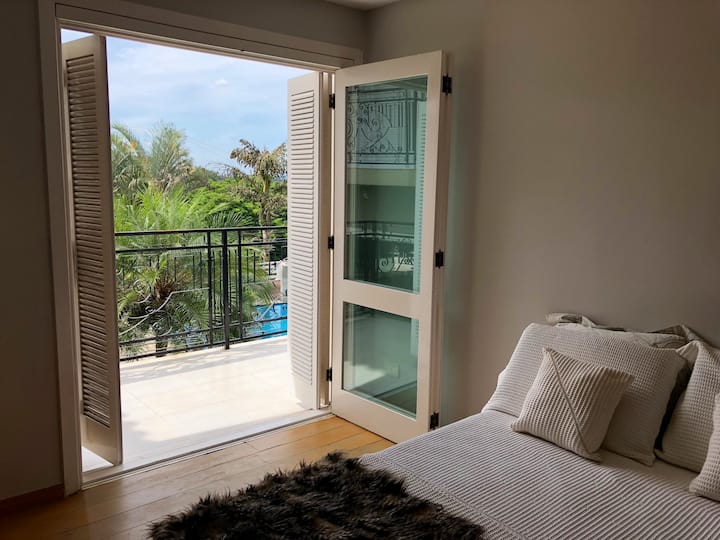 Suite 2