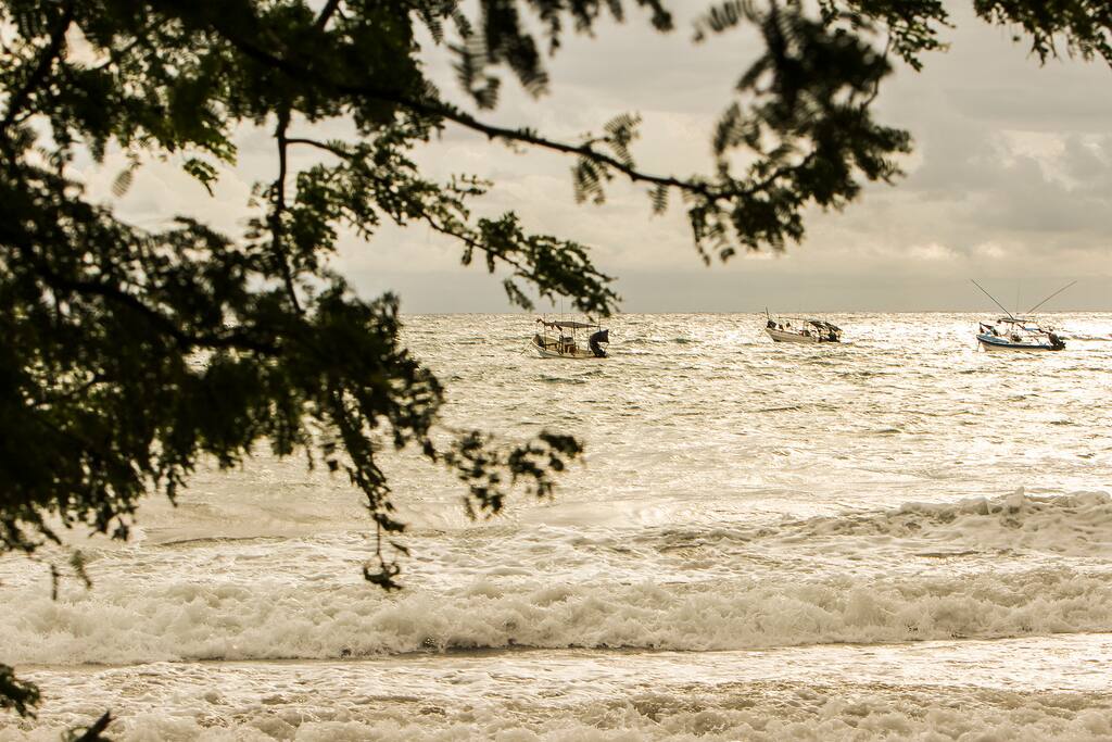 OCEAN VIEW - VISTA DESDE SAMUDDA