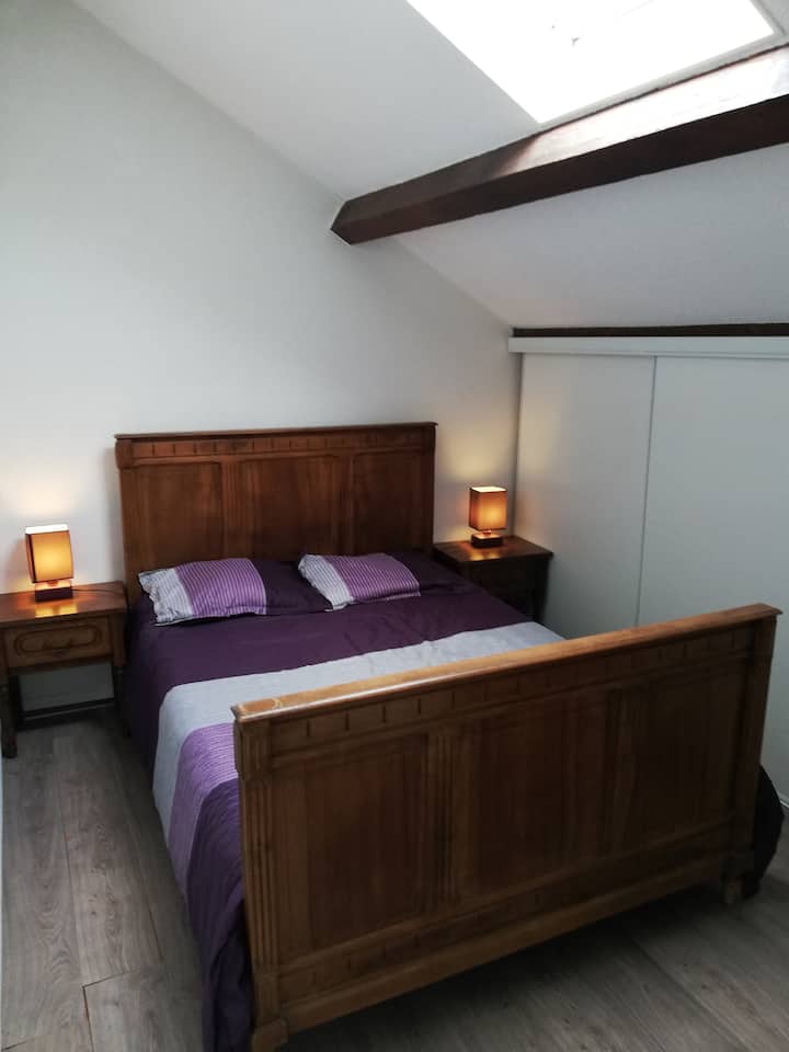 On the floor ch4, 1 bed of 140