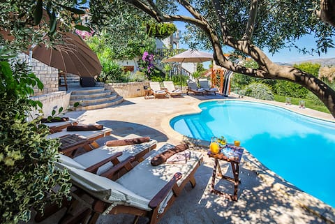 Villa Family Trogir, pogled na more,bazen,