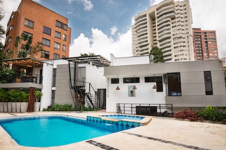 SPACIOUS and EXCLUSIVE Apartment in POBLADO