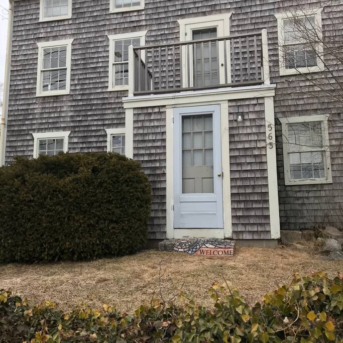Little Harbor View Studio in Quaint Woods Hole Village, Cape Cod. Studio located on the first floor