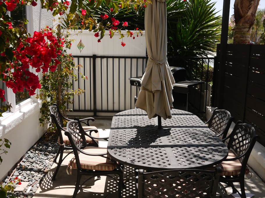 Front Porch & BBQ